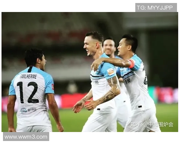 深圳排球队以64分领跑奥运会积分榜展现强大实力与团队精神